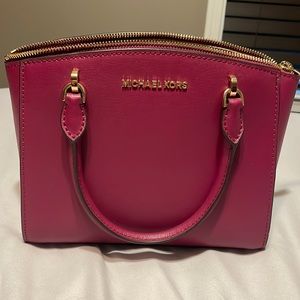 New with tags! Magenta Michael Kors purse and wallet